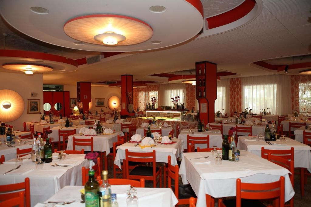 Hotel Venezia e la Villetta Lido di Jesolo Esterno foto
