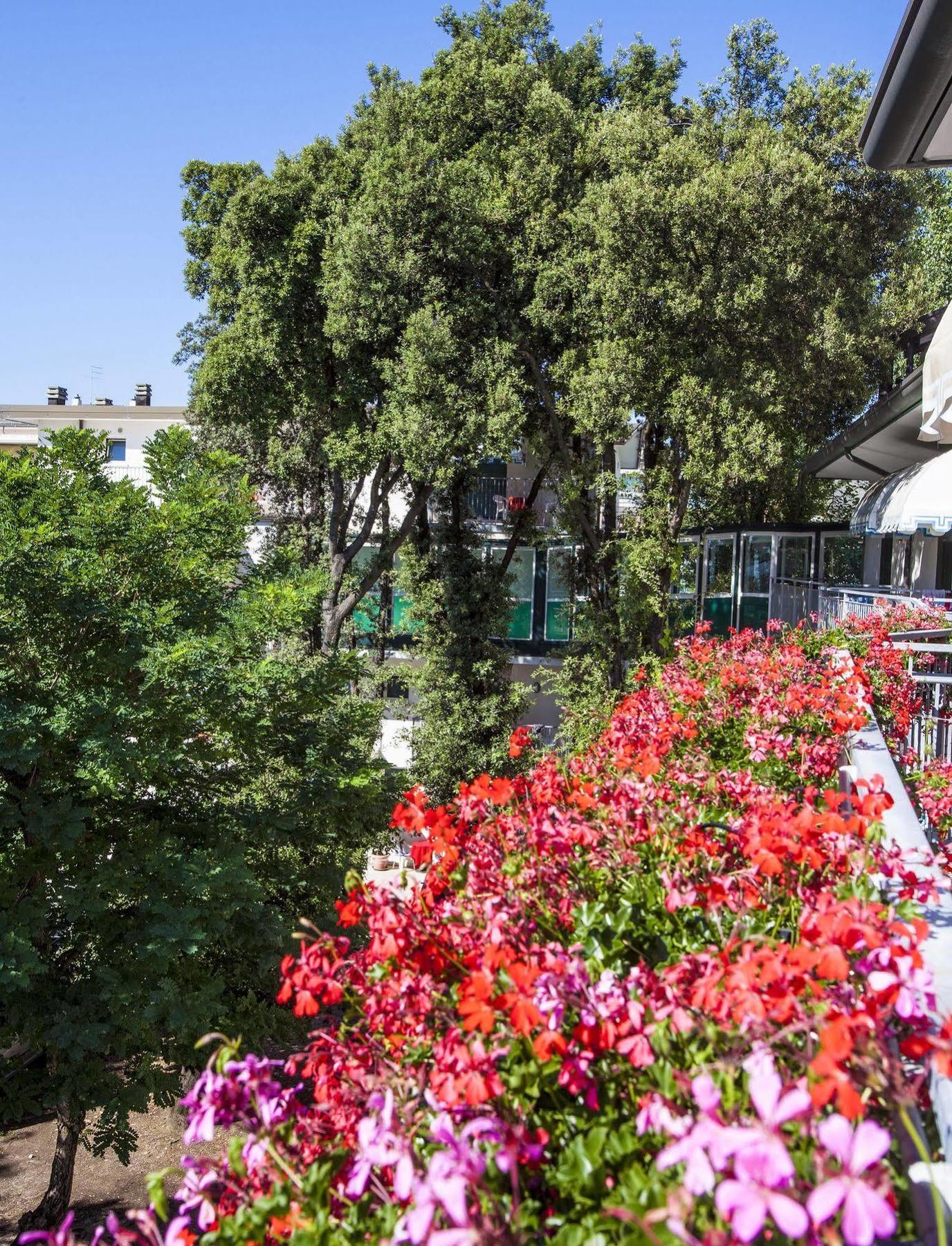Hotel Venezia e la Villetta Lido di Jesolo Esterno foto