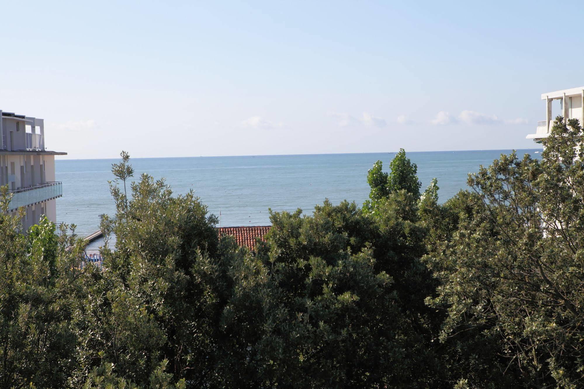 Hotel Venezia e la Villetta Lido di Jesolo Esterno foto