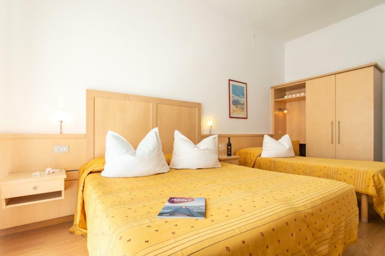 Hotel Venezia e la Villetta Lido di Jesolo Esterno foto