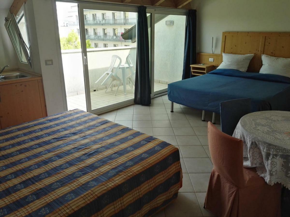 Hotel Venezia e la Villetta Lido di Jesolo Esterno foto